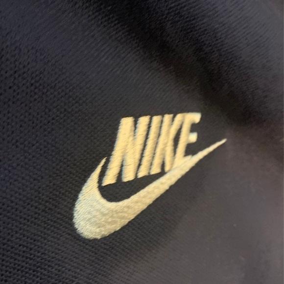 Nike New Mens Navy Blue Polo shirt - Picture 2 of 3